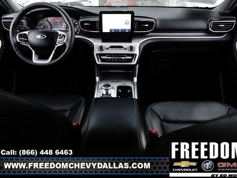 Used 2024 Ford Explorer XLT w/ Equipment Group 202A image 7