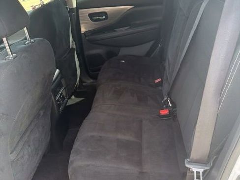 Used 2018 Nissan Murano SV FWD image 8
