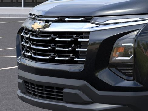 New 2026 Chevrolet Equinox LT AWD/4WD image 13