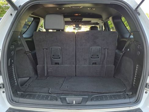 Used 2024 Dodge Durango GT RWD image 15