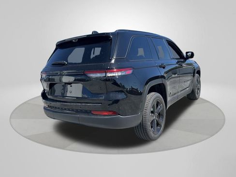 New 2025 Jeep Grand Cherokee Limited w/ Luxury Tech Group II image 7