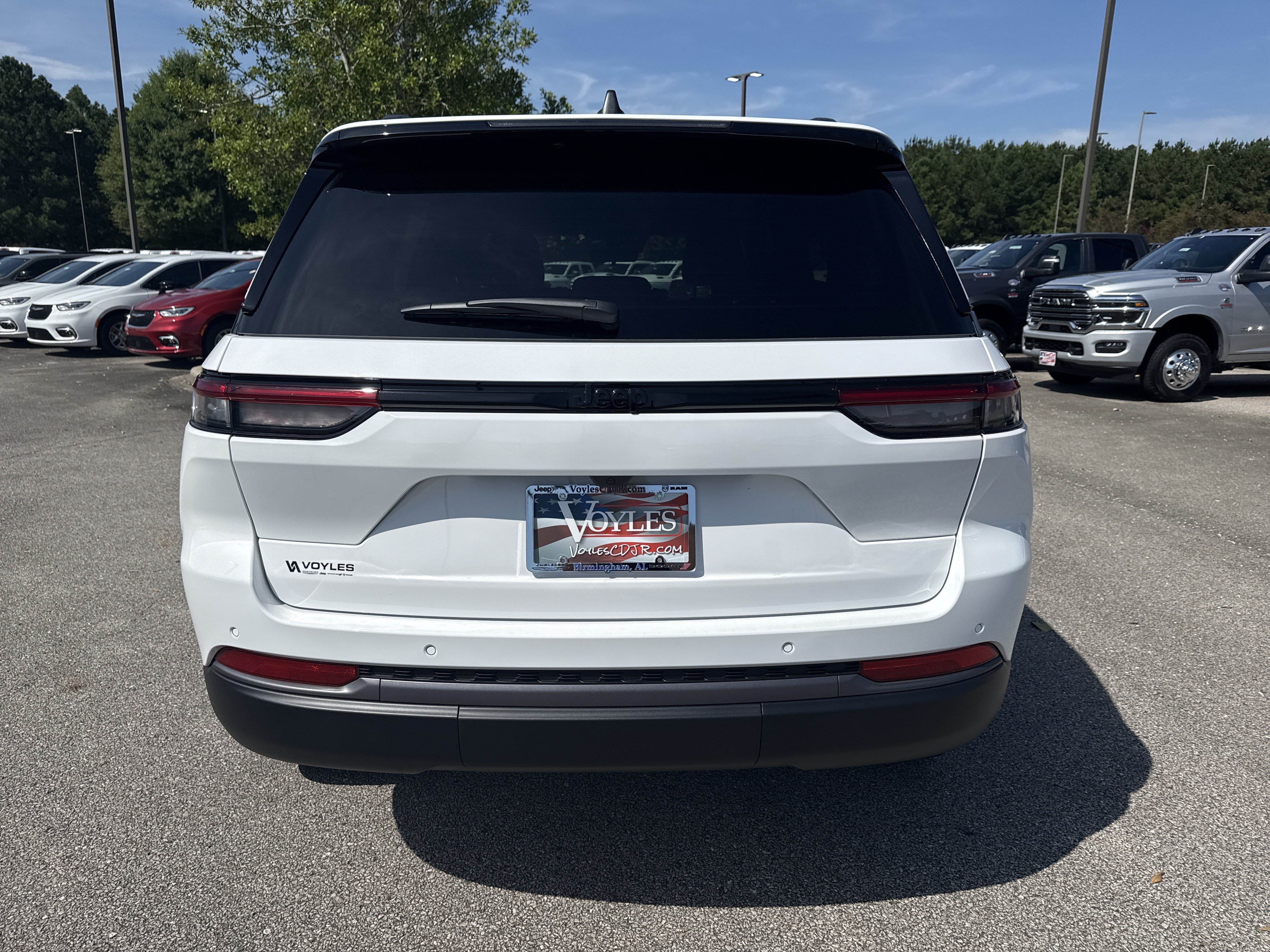 New 2026 Jeep Grand Cherokee Altitude RWD image 6