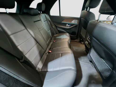 Used 2021 Mercedes-Benz GLE 350 4MATIC w/ Premium Package image 23