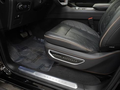 Certified 2025 Jeep Grand Wagoneer Series III w/ Quick Order Packagew 28T image 44