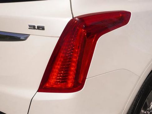 Used 2018 Cadillac XT5 Luxury w/ Driver Awareness Package image 35