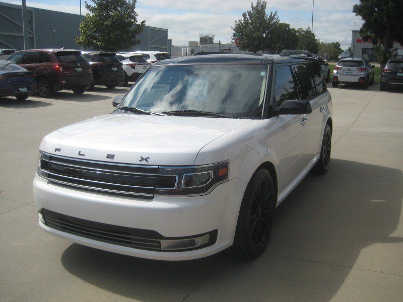 Used 2019 Ford Flex Limited w/ Equipment Group 303A AWD/4WD image 4