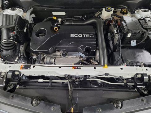 Used 2020 Chevrolet Equinox LT image 30