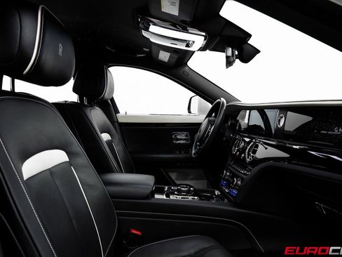 Used 2022 Rolls-Royce Ghost w/ Ghost Package image 36