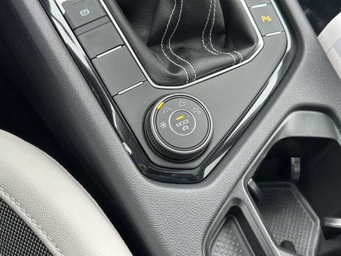 New 2026 Volkswagen Taos SE AWD/4WD image 23
