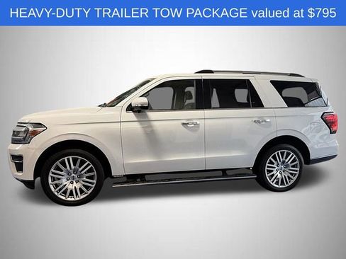 Used 2023 Ford Expedition Limited image 5