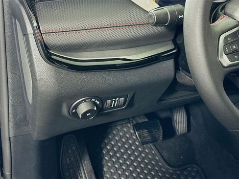 New 2026 Jeep Compass Trailhawk AWD/4WD image 4