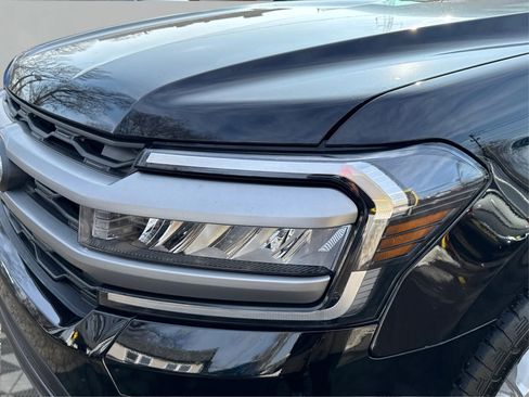 Used 2024 Ford Expedition Max XLT image 24