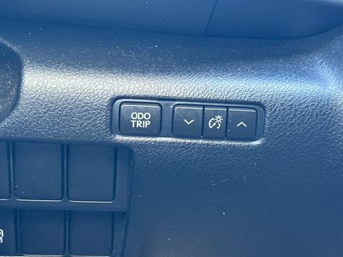 Used 2015 Lexus IS 250 image 36