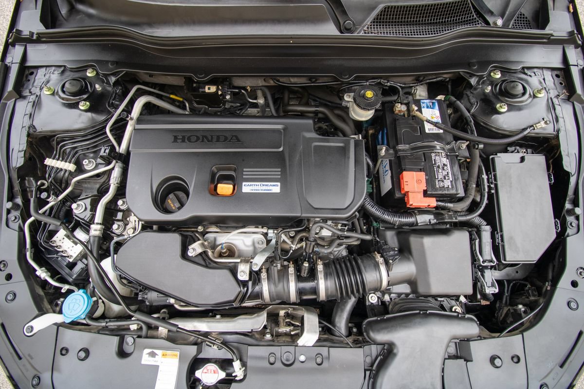 Used 2018 Honda Accord Sport image 44