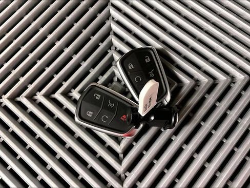 Used 2024 Cadillac XT5 Sportv w/ Technology Package AWD/4WD image 11