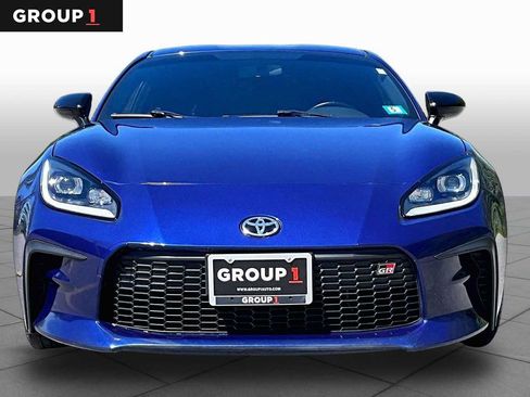 Used 2022 Toyota GR86 w/ ALL Weather Mat Package (TMS) RWD image 4