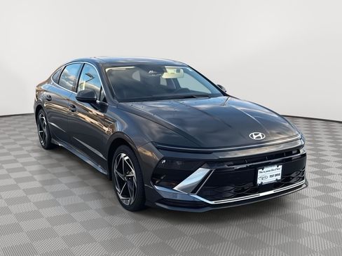 New 2025 Hyundai Sonata SEL FWD image 3