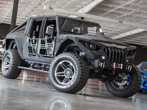 Used 2023 Jeep Gladiator Sport AWD/4WD image 6