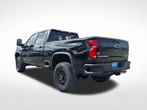 New 2026 Chevrolet Silverado 2500 ZR2 AWD/4WD image 5