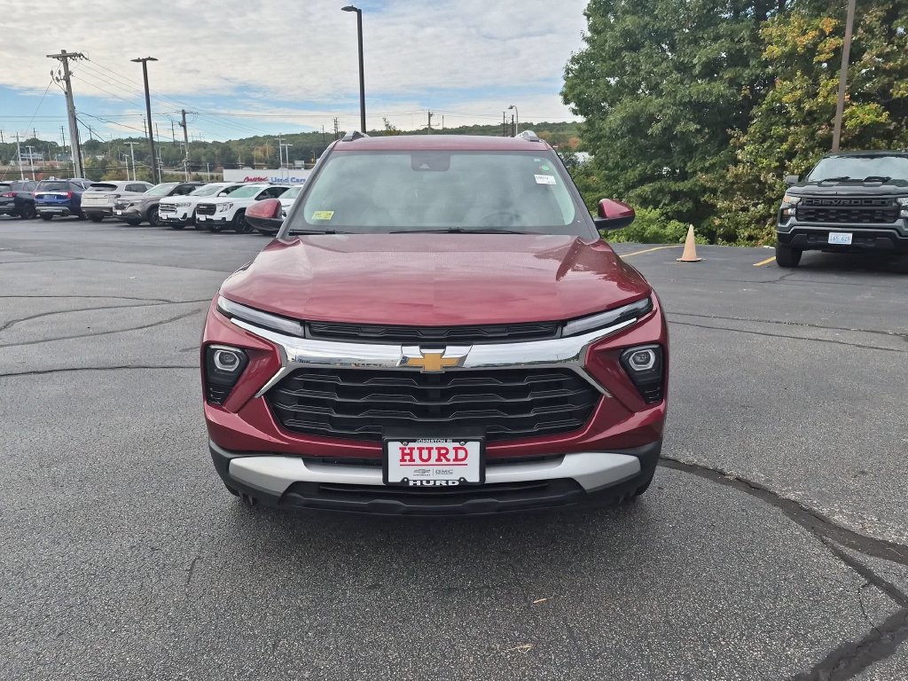 Used 2025 Chevrolet TrailBlazer LT AWD/4WD image 9