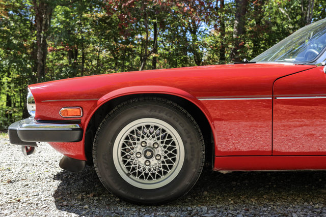 Used 1990 Jaguar XJS V12 Convertible RWD image 3