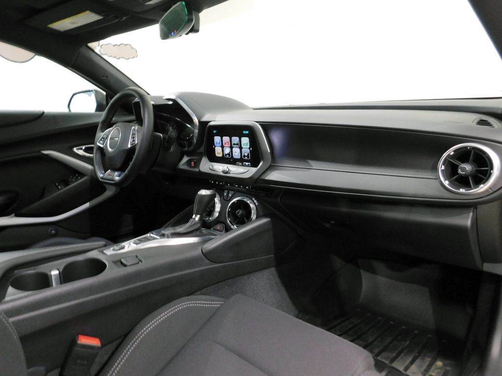 Used 2018 Chevrolet Camaro SS RWD image 68