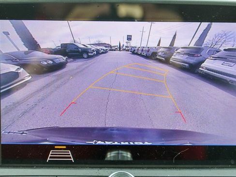 Used 2020 Chevrolet Blazer LT image 28