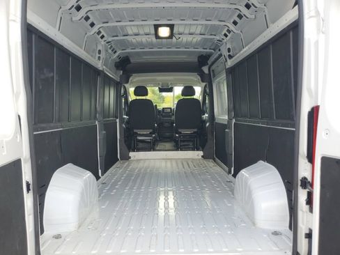 Used 2026 RAM ProMaster 2500 w/ Convenience Group FWD image 25