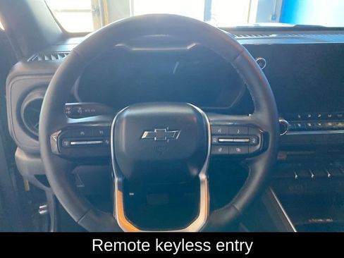 Used 2026 Chevrolet Colorado Trail Boss AWD/4WD image 16
