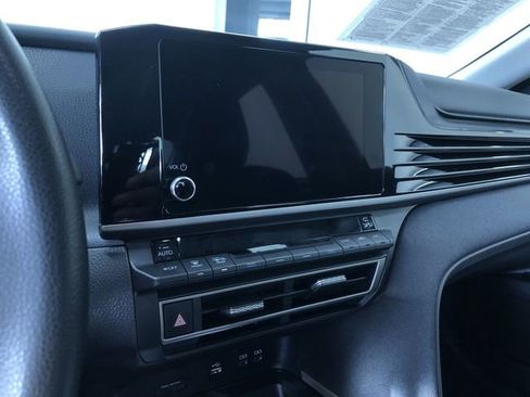 Certified 2025 Toyota Camry LE image 28