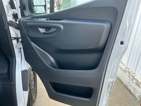 Used 2025 Mercedes-Benz Sprinter 2500 image 25