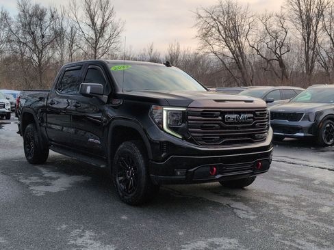Used 2022 GMC Sierra 1500 AT4X image 3
