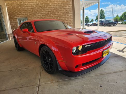 Used 2021 Dodge Challenger R/T Scat Pack RWD image 5
