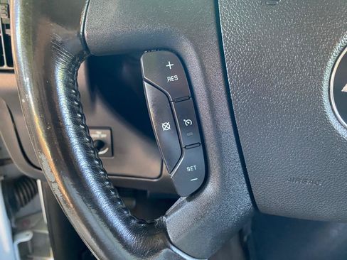 Used 2022 Chevrolet Express 2500 w/ Enhanced Convenience Package RWD image 40