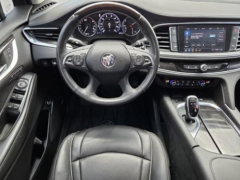 Used 2021 Buick Enclave Avenir w/ Avenir Technology Package FWD image 19