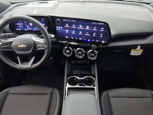 New 2025 Chevrolet Blazer EV LT image 9