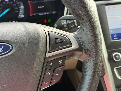 Certified 2020 Ford Fusion SE image 30