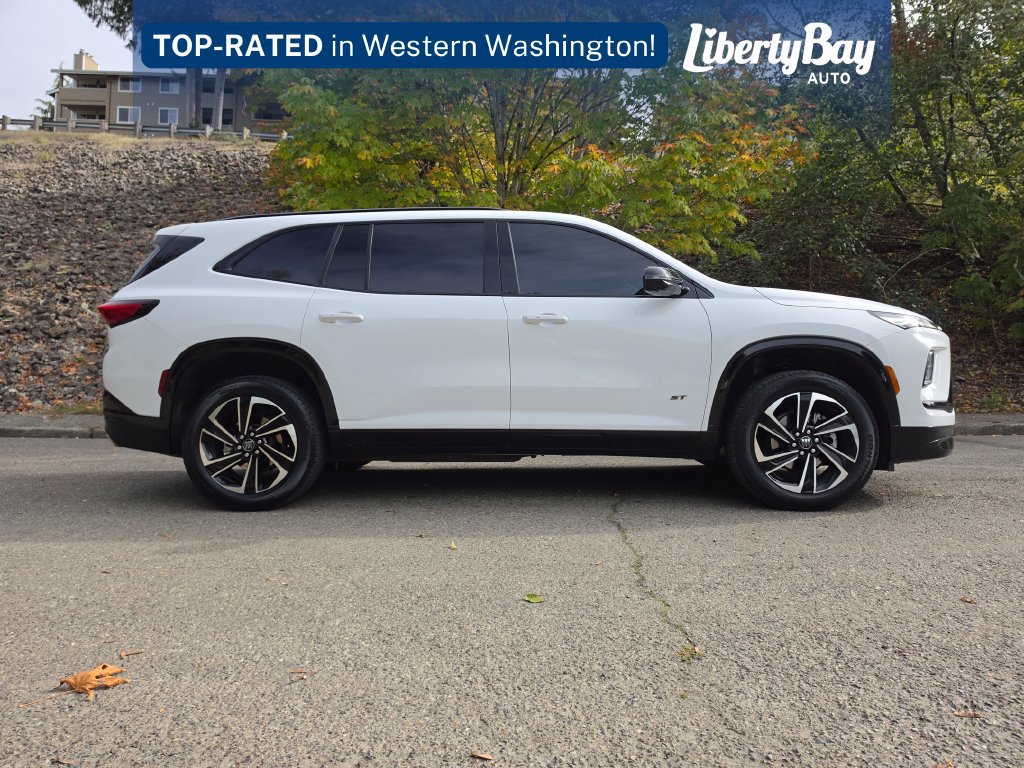 Used 2025 Buick Enclave Sport Touring w/ Power Package AWD/4WD image 5