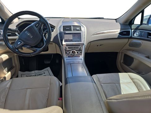 Used 2019 Lincoln MKZ Reserve w/ Luxury Package AWD/4WD image 9