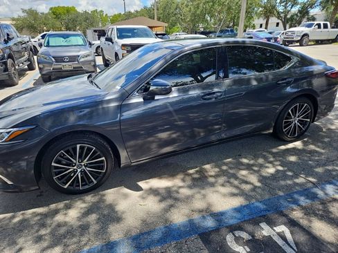 Certified 2025 Lexus ES 350 w/ Premium Package FWD image 16