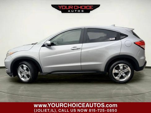 Used 2017 Honda HR-V EX image 2