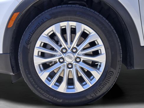 Used 2024 Cadillac XT4 Luxury w/ Cold Weather Package FWD image 31