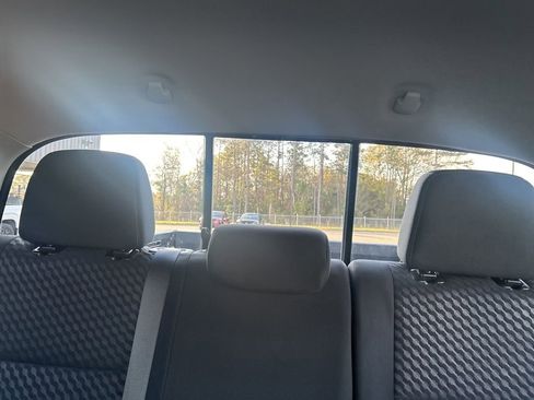 Used 2021 Toyota Tacoma SR5 w/ Trail Edition image 21