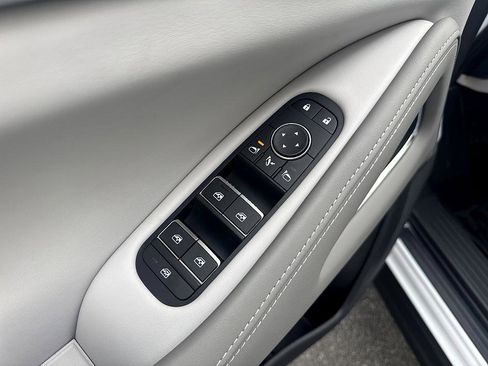 New 2026 INFINITI QX60 Luxe image 10