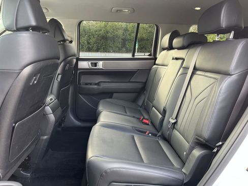 Used 2025 Hyundai Santa Fe SEL image 30