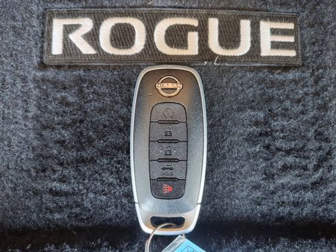 Certified 2024 Nissan Rogue SL w/ SL Premium Package FWD image 32