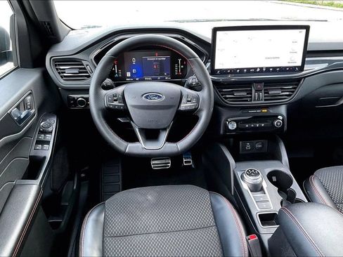 Used 2024 Ford Escape ST-Line w/ Tech Pack #1 AWD/4WD image 5