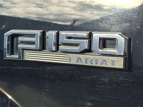 Used 2016 Ford F150 Lariat image 36