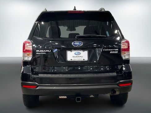 Used 2017 Subaru Forester 2.5i Premium w/ All-Weather Package image 4