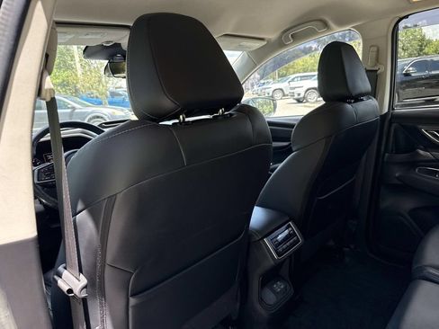 Used 2024 Subaru Ascent Limited AWD/4WD image 12